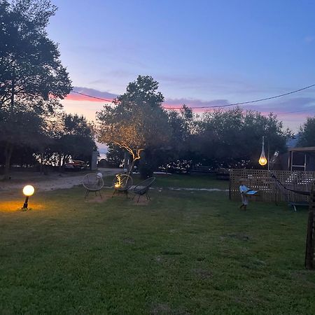 فندق Manna Gea Glamping Domes فونيتسا المظهر الخارجي الصورة