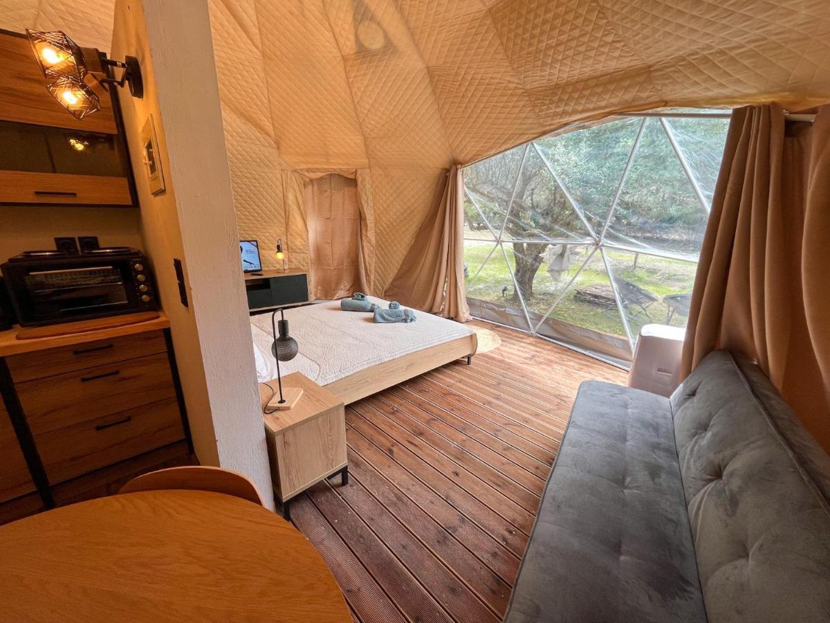 فندق Manna Gea Glamping Domes فونيتسا المظهر الخارجي الصورة